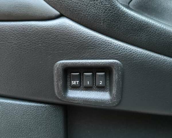 Черный Ниссан Мурано, объемом двигателя 3.5 л и пробегом 260 тыс. км за 11000 $, фото 44 на Automoto.ua