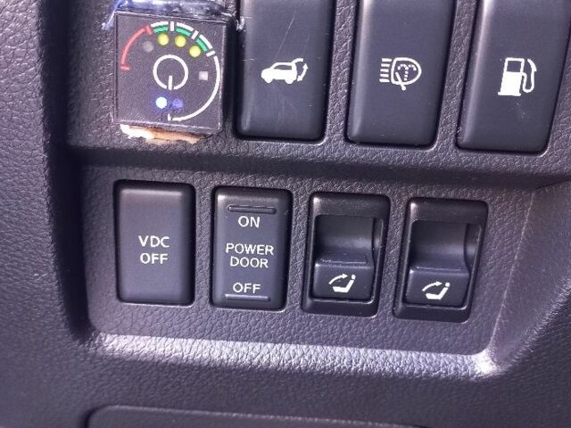 Черный Ниссан Мурано, объемом двигателя 3.5 л и пробегом 240 тыс. км за 10400 $, фото 21 на Automoto.ua