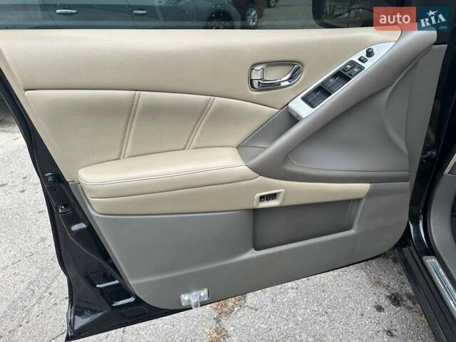 Черный Ниссан Мурано, объемом двигателя 2.49 л и пробегом 192 тыс. км за 12500 $, фото 8 на Automoto.ua