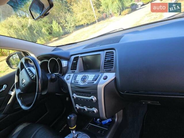 Черный Ниссан Мурано, объемом двигателя 3.5 л и пробегом 99 тыс. км за 12700 $, фото 8 на Automoto.ua