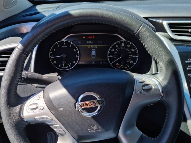 Черный Ниссан Мурано, объемом двигателя 3.5 л и пробегом 80 тыс. км за 16000 $, фото 5 на Automoto.ua