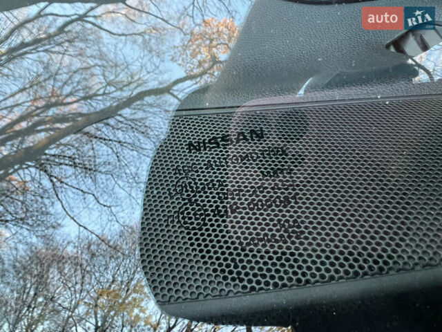 Черный Ниссан Мурано, объемом двигателя 2.49 л и пробегом 218 тыс. км за 16300 $, фото 44 на Automoto.ua