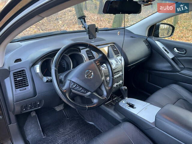 Черный Ниссан Мурано, объемом двигателя 2.49 л и пробегом 218 тыс. км за 16300 $, фото 33 на Automoto.ua