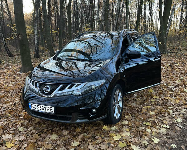 Черный Ниссан Мурано, объемом двигателя 2.49 л и пробегом 218 тыс. км за 16300 $, фото 2 на Automoto.ua