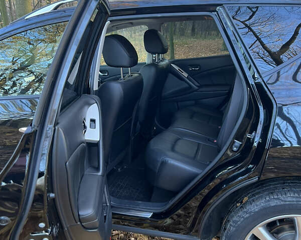 Черный Ниссан Мурано, объемом двигателя 2.49 л и пробегом 218 тыс. км за 16300 $, фото 26 на Automoto.ua