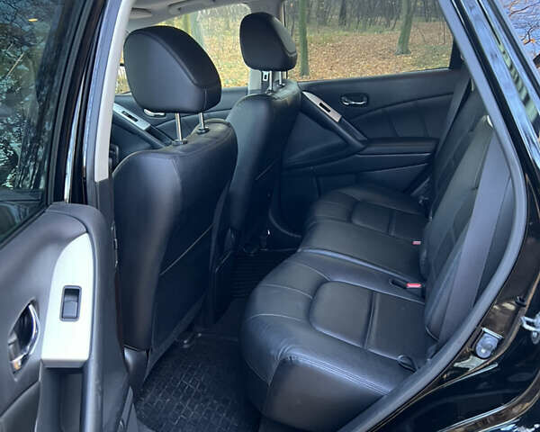 Черный Ниссан Мурано, объемом двигателя 2.49 л и пробегом 218 тыс. км за 16300 $, фото 25 на Automoto.ua