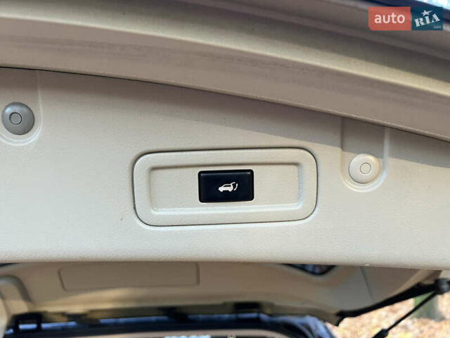 Черный Ниссан Мурано, объемом двигателя 2.49 л и пробегом 218 тыс. км за 16300 $, фото 41 на Automoto.ua