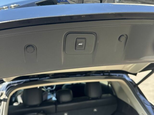 Черный Ниссан Мурано, объемом двигателя 3.5 л и пробегом 113 тыс. км за 15000 $, фото 10 на Automoto.ua