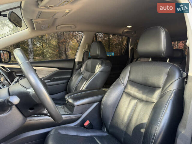 Черный Ниссан Мурано, объемом двигателя 3.5 л и пробегом 166 тыс. км за 16700 $, фото 11 на Automoto.ua