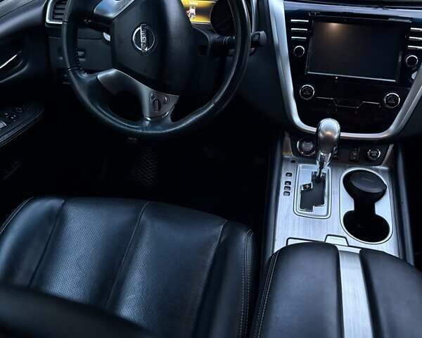 Черный Ниссан Мурано, объемом двигателя 3.5 л и пробегом 130 тыс. км за 16200 $, фото 17 на Automoto.ua