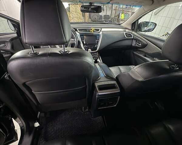 Черный Ниссан Мурано, объемом двигателя 3.5 л и пробегом 130 тыс. км за 16200 $, фото 11 на Automoto.ua