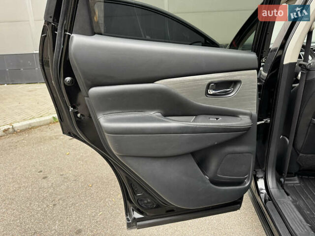 Чорний Ніссан Мурано, об'ємом двигуна 3.5 л та пробігом 142 тис. км за 16999 $, фото 14 на Automoto.ua