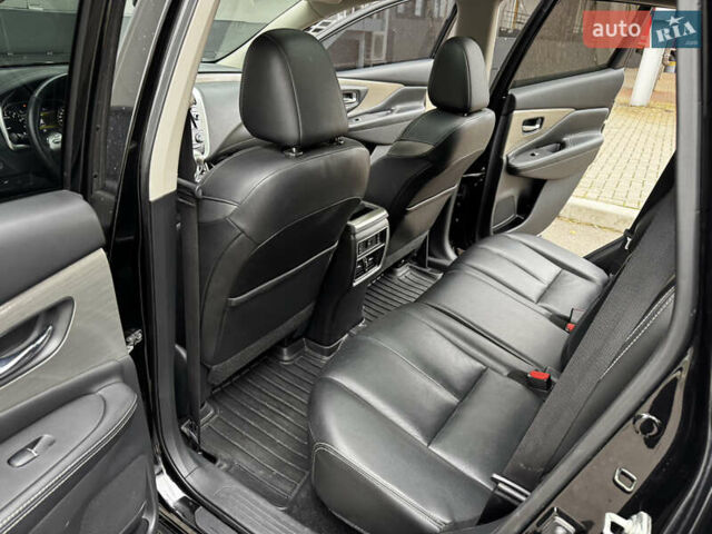 Чорний Ніссан Мурано, об'ємом двигуна 3.5 л та пробігом 142 тис. км за 16999 $, фото 15 на Automoto.ua