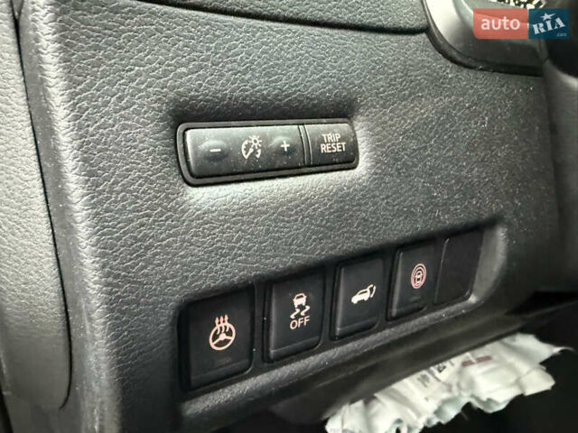 Черный Ниссан Мурано, объемом двигателя 3.5 л и пробегом 109 тыс. км за 12000 $, фото 16 на Automoto.ua