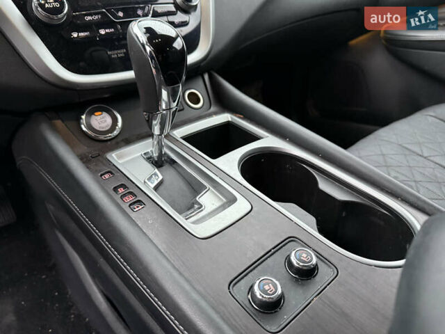 Черный Ниссан Мурано, объемом двигателя 3.5 л и пробегом 109 тыс. км за 12000 $, фото 13 на Automoto.ua