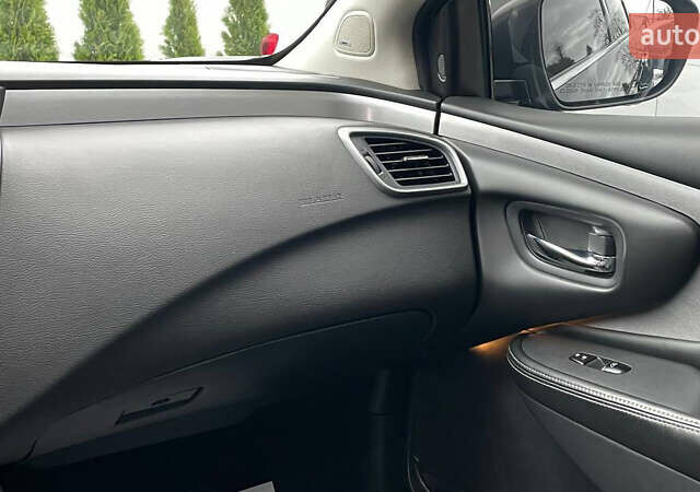 Черный Ниссан Мурано, объемом двигателя 3.5 л и пробегом 51 тыс. км за 21500 $, фото 86 на Automoto.ua