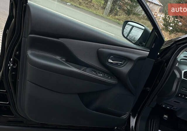 Чорний Ніссан Мурано, об'ємом двигуна 3.5 л та пробігом 38 тис. км за 21000 $, фото 41 на Automoto.ua