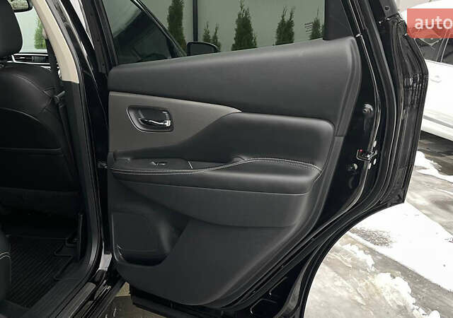 Черный Ниссан Мурано, объемом двигателя 3.5 л и пробегом 51 тыс. км за 21500 $, фото 69 на Automoto.ua