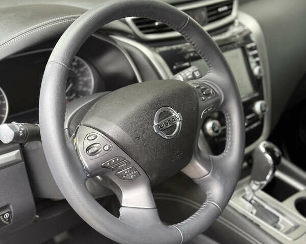 Ніссан Мурано 2022 у Полтаві на Automoto.ua Чорний Ніссан Мурано, об'ємом двигуна 3.5 л та пробігом 37 тис. км за 21700 $, фото 21 на Automoto.ua