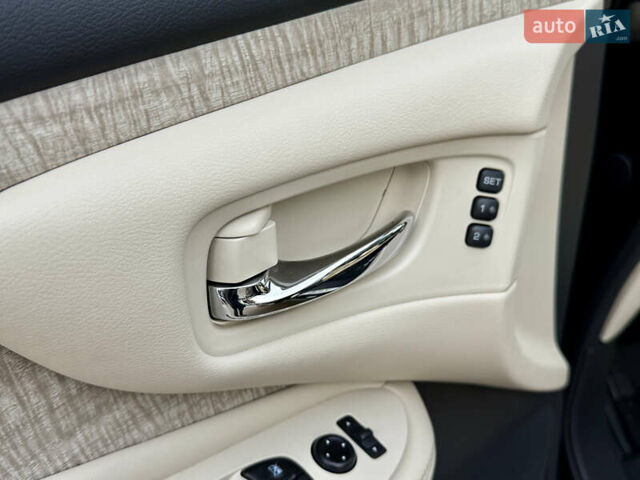 Черный Ниссан Мурано, объемом двигателя 3.5 л и пробегом 74 тыс. км за 25800 $, фото 21 на Automoto.ua