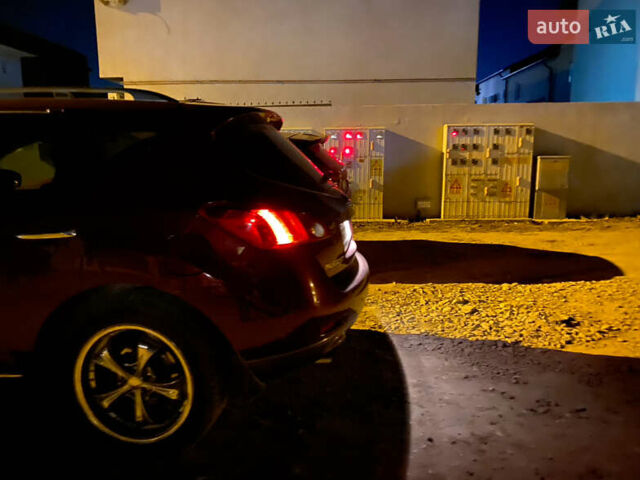 Красный Ниссан Мурано, объемом двигателя 3.5 л и пробегом 200 тыс. км за 5000 $, фото 5 на Automoto.ua