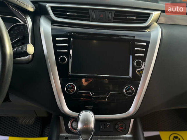 Красный Ниссан Мурано, объемом двигателя 3.5 л и пробегом 143 тыс. км за 18800 $, фото 14 на Automoto.ua