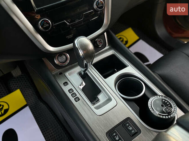 Красный Ниссан Мурано, объемом двигателя 3.5 л и пробегом 143 тыс. км за 18800 $, фото 15 на Automoto.ua