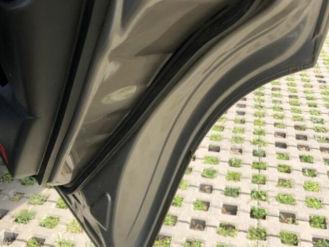 Серый Ниссан Мурано, объемом двигателя 3.5 л и пробегом 200 тыс. км за 6000 $, фото 10 на Automoto.ua