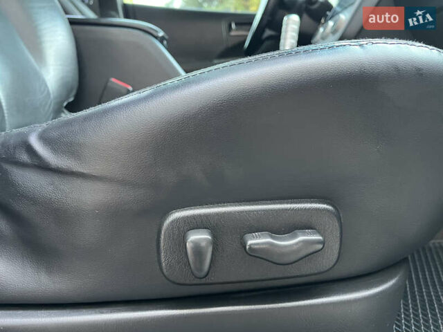 Серый Ниссан Мурано, объемом двигателя 3.5 л и пробегом 305 тыс. км за 5800 $, фото 33 на Automoto.ua