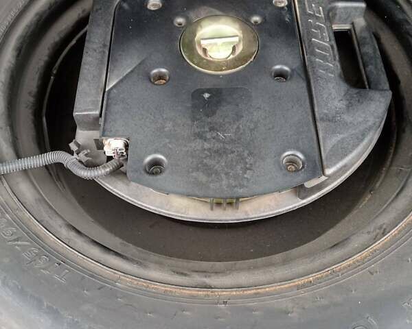 Серый Ниссан Мурано, объемом двигателя 3.5 л и пробегом 344 тыс. км за 7999 $, фото 11 на Automoto.ua