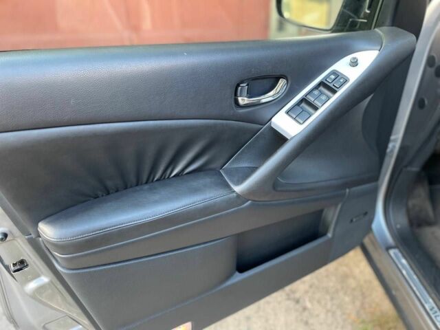 Ниссан Мурано 2008 в Киеве на Automoto.ua Серый Ниссан Мурано, объемом двигателя 3.5 л и пробегом 170 тыс. км за 8700 $, фото 2 на Automoto.ua