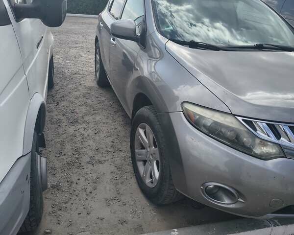 Сірий Ніссан Мурано, об'ємом двигуна 3.5 л та пробігом 201 тис. км за 7777 $, фото 3 на Automoto.ua