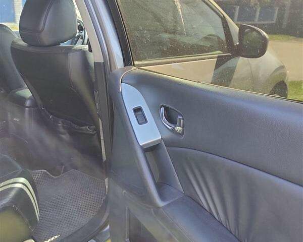 Серый Ниссан Мурано, объемом двигателя 3.5 л и пробегом 293 тыс. км за 7777 $, фото 5 на Automoto.ua