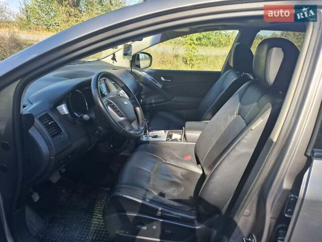 Серый Ниссан Мурано, объемом двигателя 2.49 л и пробегом 263 тыс. км за 12500 $, фото 5 на Automoto.ua