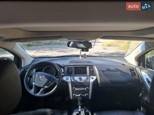 Серый Ниссан Мурано, объемом двигателя 2.49 л и пробегом 263 тыс. км за 12500 $, фото 12 на Automoto.ua