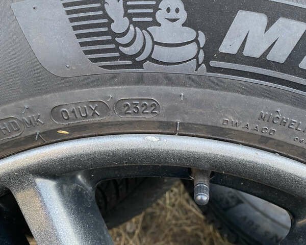 Сірий Ніссан Мурано, об'ємом двигуна 2.49 л та пробігом 266 тис. км за 12000 $, фото 1 на Automoto.ua