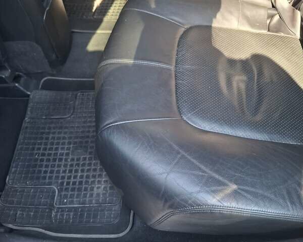 Серый Ниссан Мурано, объемом двигателя 2.49 л и пробегом 263 тыс. км за 12500 $, фото 11 на Automoto.ua