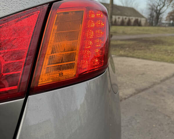 Сірий Ніссан Мурано, об'ємом двигуна 2.49 л та пробігом 266 тис. км за 12000 $, фото 24 на Automoto.ua