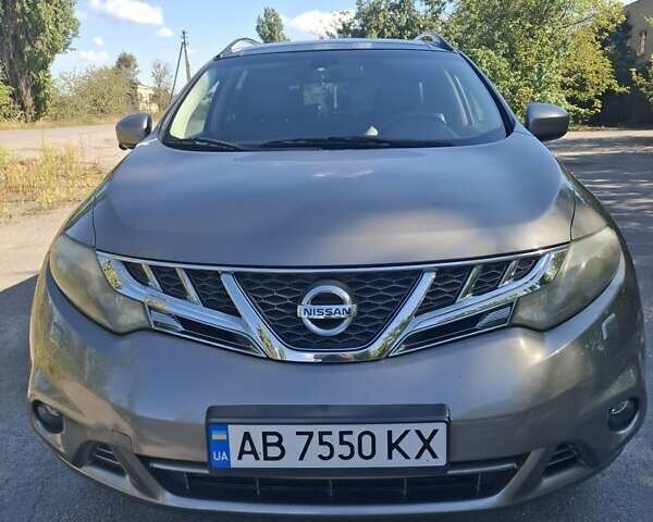 Серый Ниссан Мурано, объемом двигателя 2.49 л и пробегом 263 тыс. км за 12500 $, фото 2 на Automoto.ua