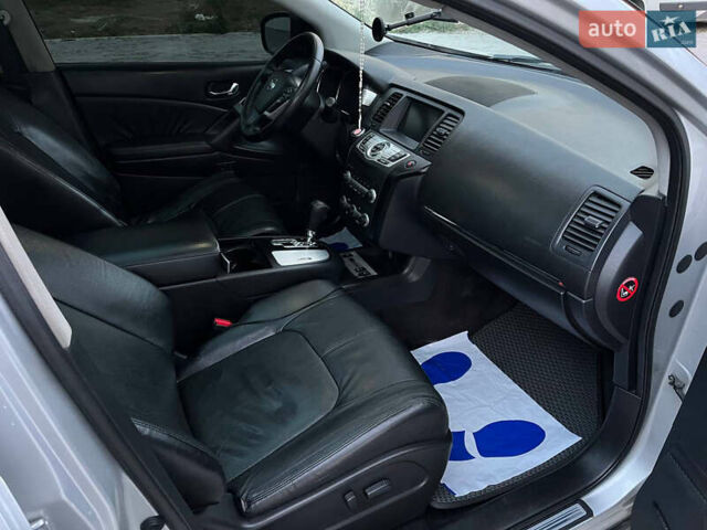 Сірий Ніссан Мурано, об'ємом двигуна 2.49 л та пробігом 266 тис. км за 8900 $, фото 20 на Automoto.ua