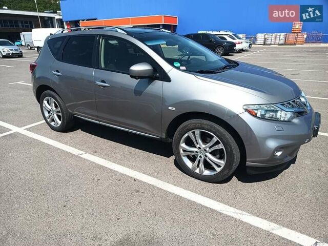 Сірий Ніссан Мурано, об'ємом двигуна 2.49 л та пробігом 157 тис. км за 17500 $, фото 2 на Automoto.ua