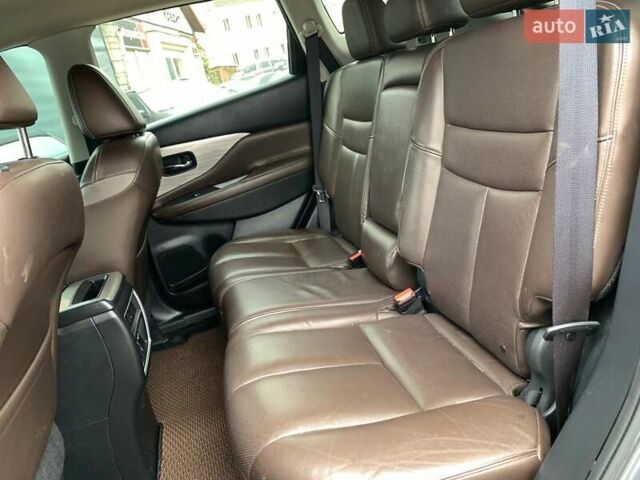 Сірий Ніссан Мурано, об'ємом двигуна 3.5 л та пробігом 230 тис. км за 15340 $, фото 27 на Automoto.ua
