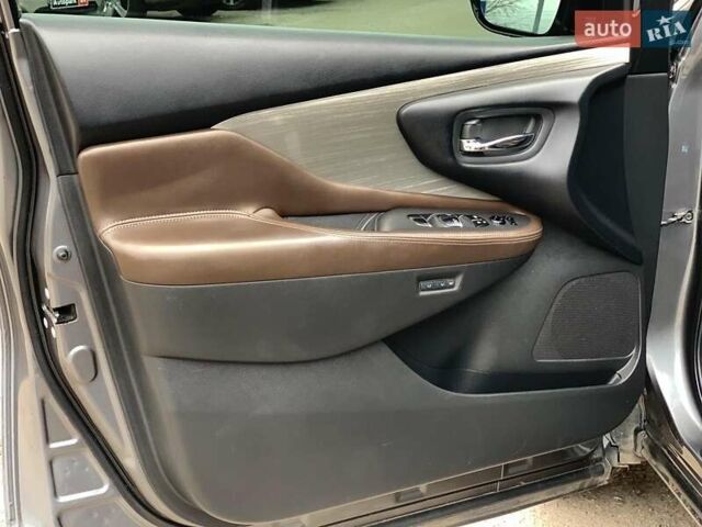 Сірий Ніссан Мурано, об'ємом двигуна 3.5 л та пробігом 230 тис. км за 15340 $, фото 22 на Automoto.ua
