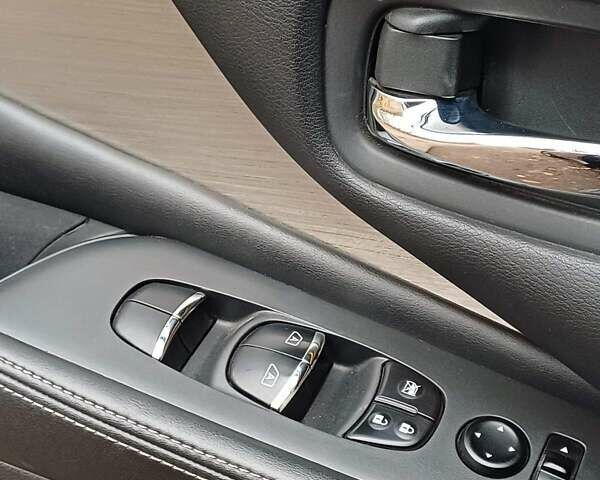 Серый Ниссан Мурано, объемом двигателя 3.5 л и пробегом 111 тыс. км за 15888 $, фото 6 на Automoto.ua