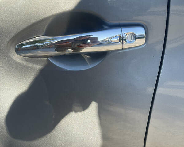 Серый Ниссан Мурано, объемом двигателя 3.5 л и пробегом 257 тыс. км за 17000 $, фото 19 на Automoto.ua