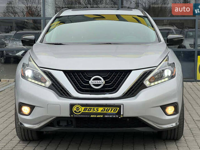 Серый Ниссан Мурано, объемом двигателя 3.5 л и пробегом 150 тыс. км за 15800 $, фото 1 на Automoto.ua