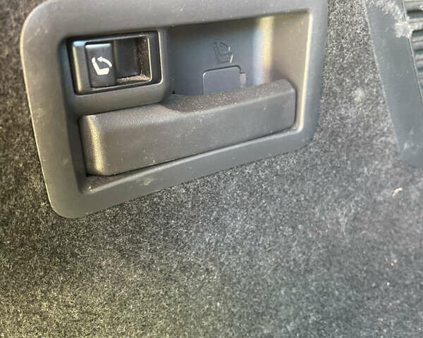 Серый Ниссан Мурано, объемом двигателя 3.5 л и пробегом 257 тыс. км за 17000 $, фото 22 на Automoto.ua