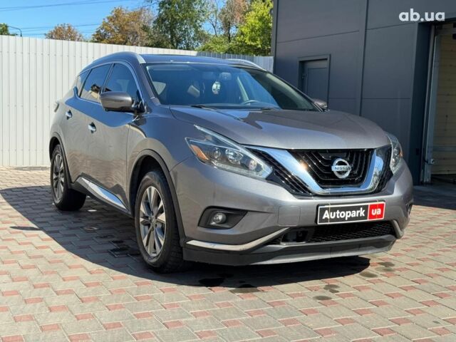 Серый Ниссан Мурано, объемом двигателя 3.5 л и пробегом 167 тыс. км за 16490 $, фото 5 на Automoto.ua
