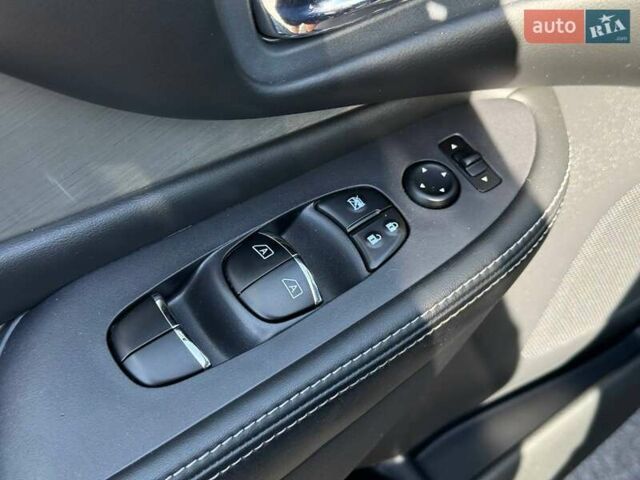 Сірий Ніссан Мурано, об'ємом двигуна 3.5 л та пробігом 96 тис. км за 16900 $, фото 31 на Automoto.ua