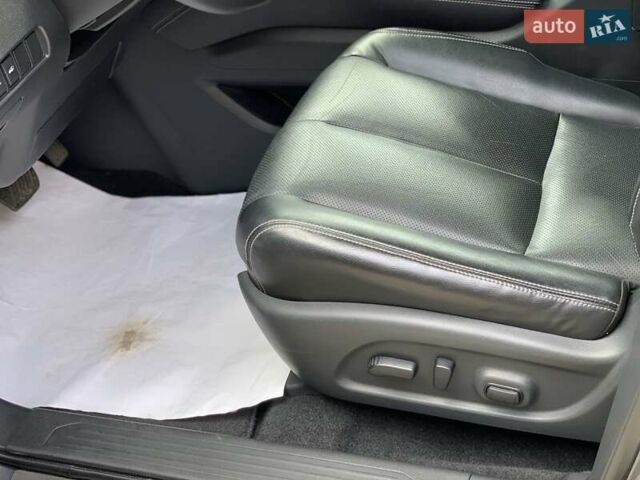 Сірий Ніссан Мурано, об'ємом двигуна 3.5 л та пробігом 80 тис. км за 19200 $, фото 14 на Automoto.ua